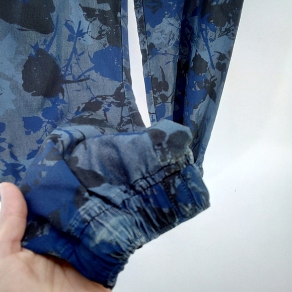 Juicy Couture Set Blue Floral Camo Camouflage Track Suit Jacket Joggers XS S - Picture 13 of 16